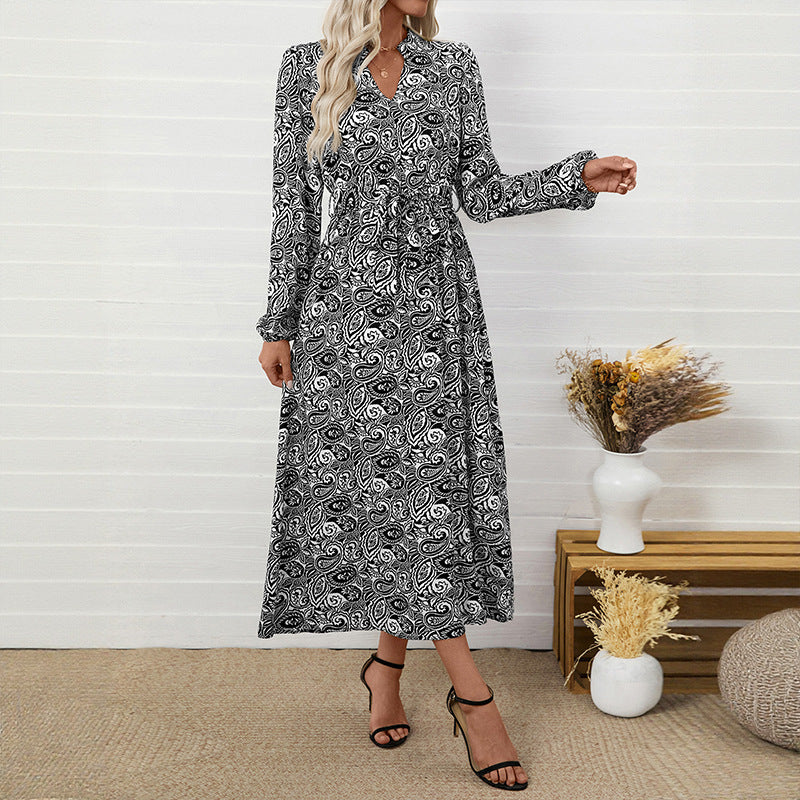 Robe longue imprimée col V manches régulières
