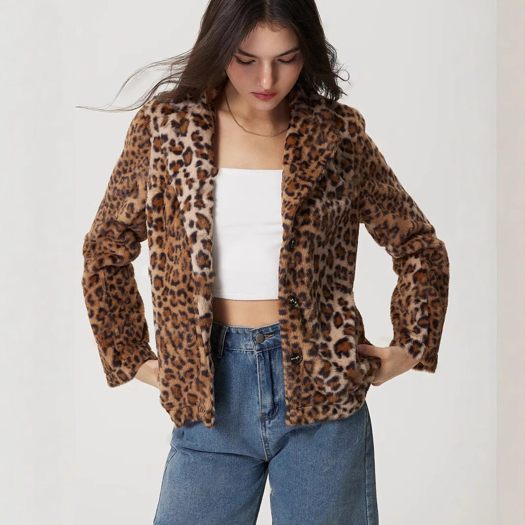 Manteau léopard épais à revers et boucles