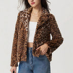 Manteau léopard épais à revers et boucles