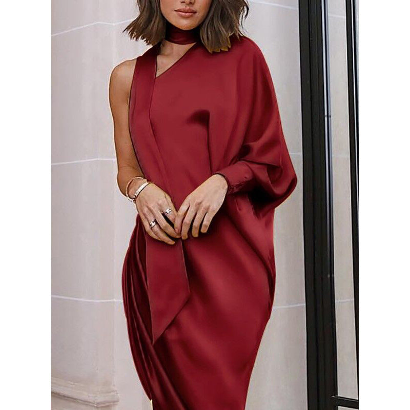 Robe longue plissée à une épaule et fente latérale - Chic&Shines
