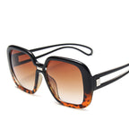 Lunettes de soleil à grande monture dégradée - Chic&Shines