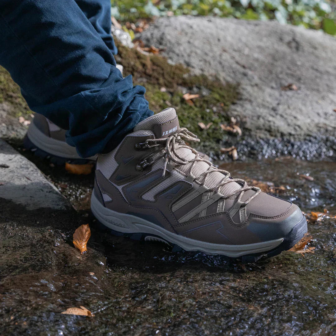 Chaussures de randonnée femme en cuir imperméable