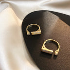 Bague en marbre et zircon design