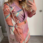 Robe courte sexy manches longues avec ceinture