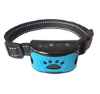 Collier anti-aboiement bleu pour chien avec capteur intelligent, design ergonomique, sangle réglable noire, technologie de détection sonore.