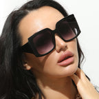 Lunette de soleil carrées tendance