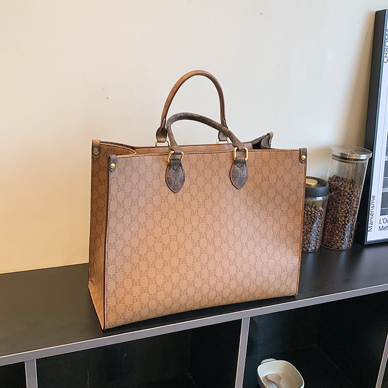 Retro Large Capacity Single Shoulder Tote Bag