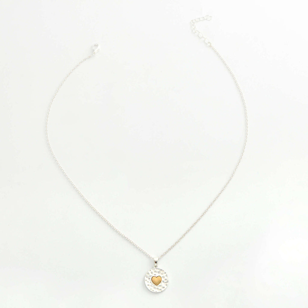 Collier pendentif cœur incrusté au milieu