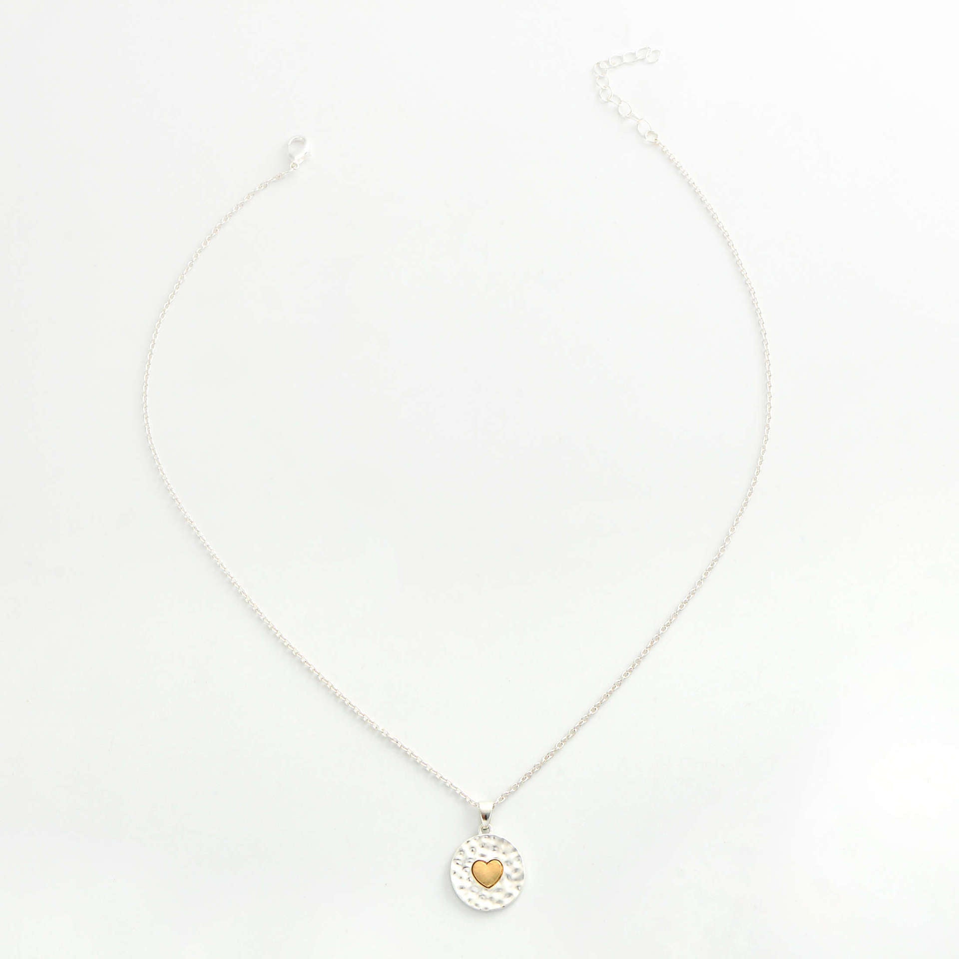 Collier pendentif cœur incrusté au milieu