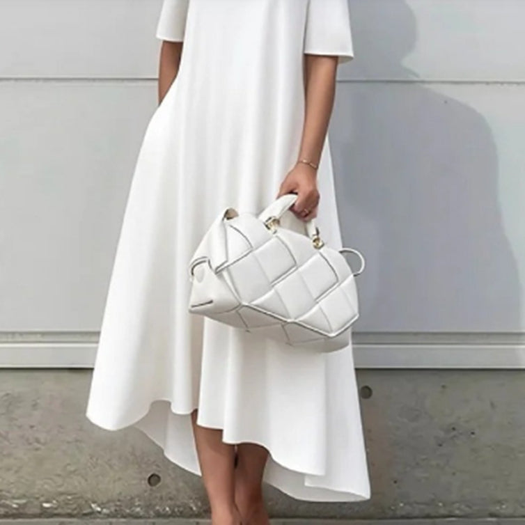 Robe en polyester fluide et élégante