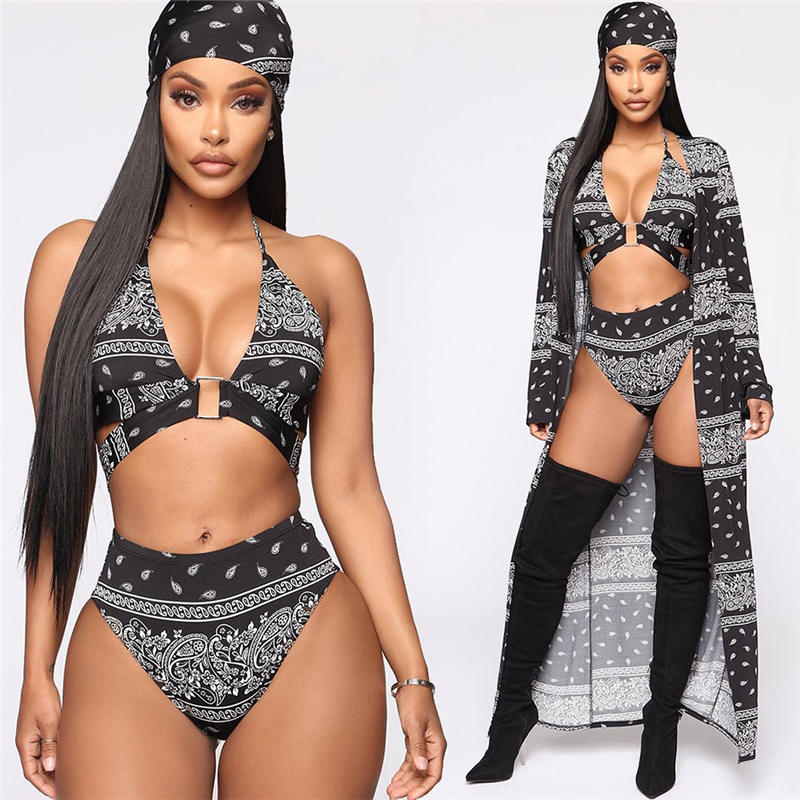 Maillot de bain bikini trois pièces avec imprimé bandana & kimono