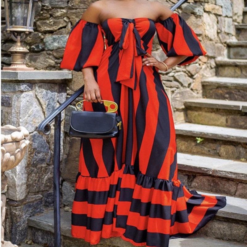 Robe longue rayée à épaules dénudées style Bohème