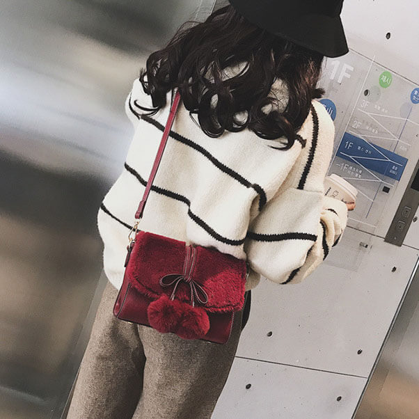 Sac à bandoulière Peluche Pompon
