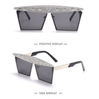Lunettes de soleil grande monture décoration strass