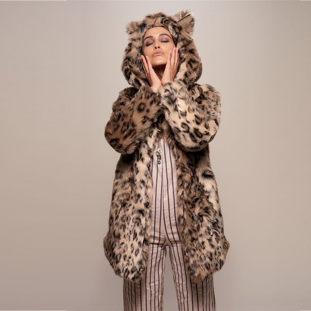 Manteau peluche à capuche imitation fourrure - Chic&Shines