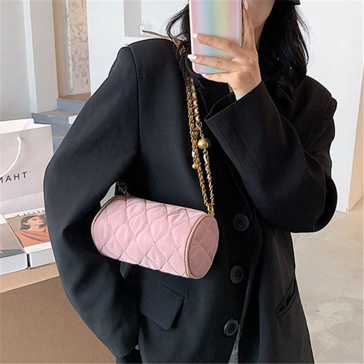 Fashion pillow bag with chain zipper