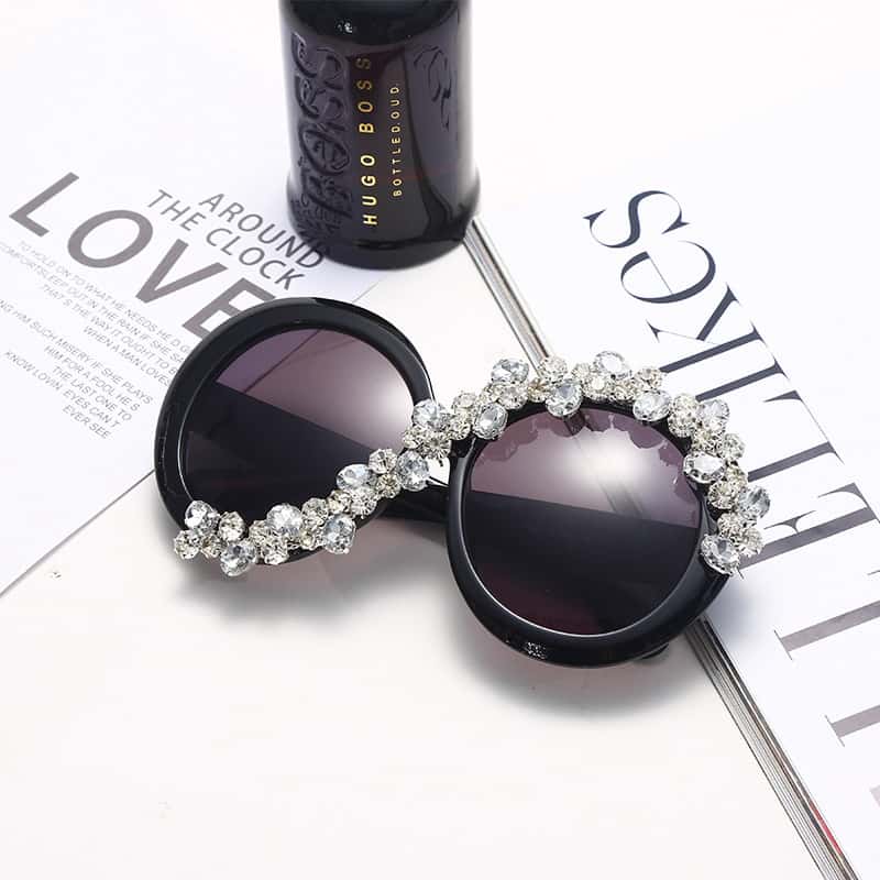 Lunettes de Soleil Ronde Grande Monture Strass Décoration