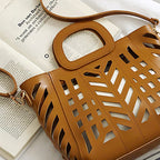 Ensemble sac design découpe avec pochette
