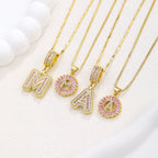 Collier pendentif lettre de l'alphabet