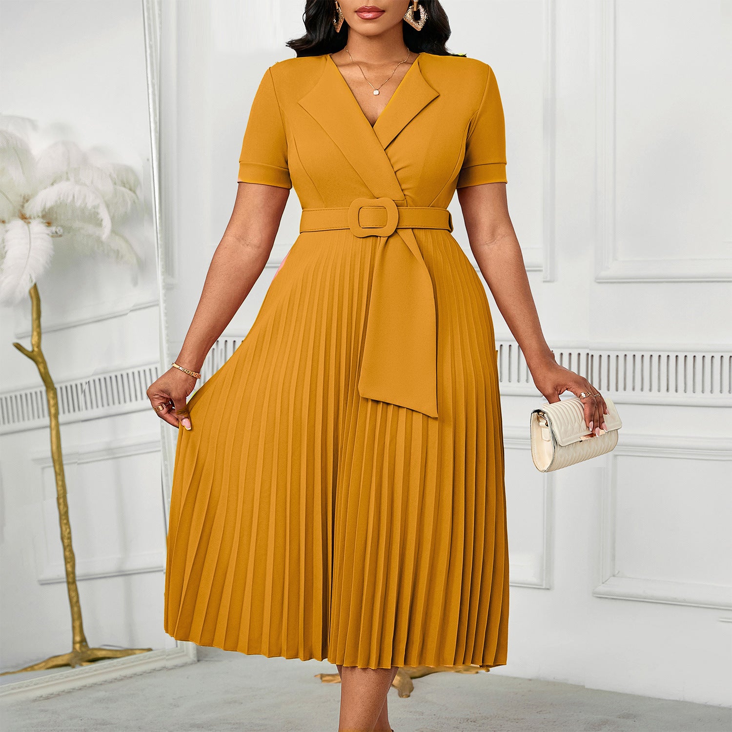 Robe midi taille haute ceinturée - Élégance intemporelle