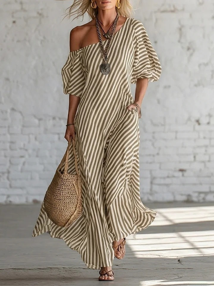 Robe rayée élégante avec découpe épaules