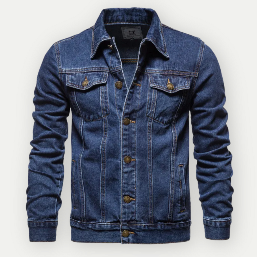 Veste en jean bleu pour homme, style classique, boutons en métal, poches poitrine, manches longues. Mode masculine, tendance denim.