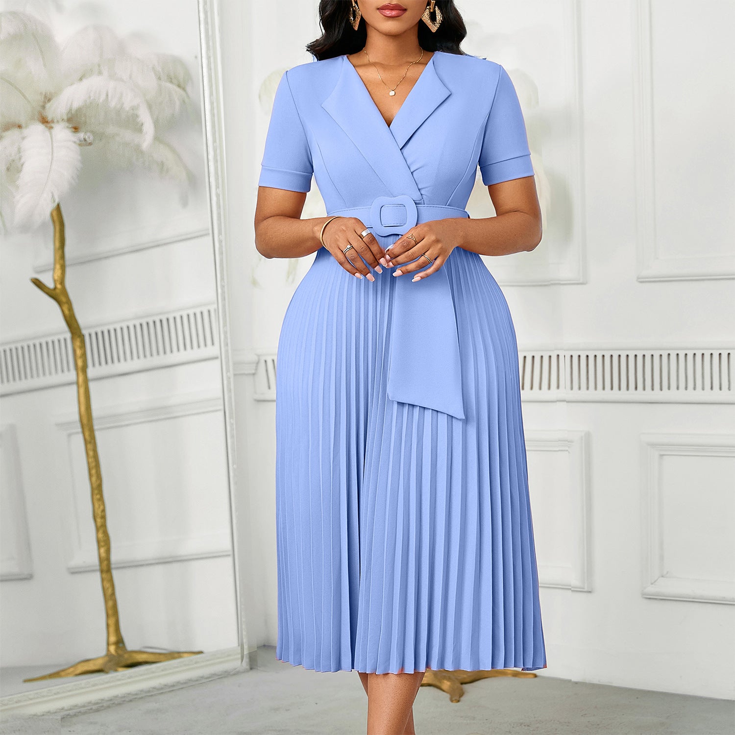 Robe midi taille haute ceinturée - Élégance intemporelle