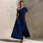 Robe longue asymétrique à nouure