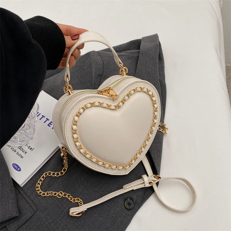 Sac à main bandoulière avec chaîne forme coeur - Chic&Shines