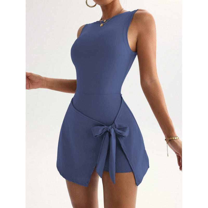 Open-back yoga dress – Streamlined elegance