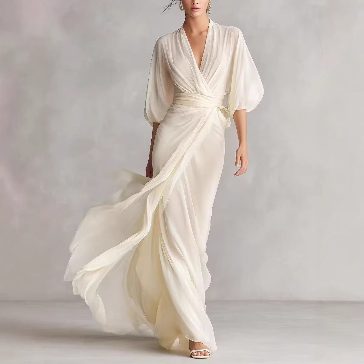 Robe longue épurée — Élégance intemporelle