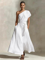 Robe longue asymétrique à nouure