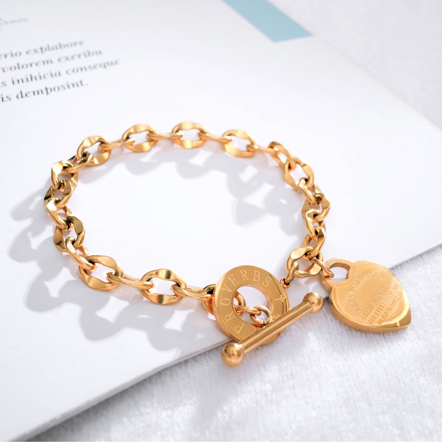 Bracelet pendentif cœur en acier titane