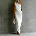 Robe longue satin drapée épaules nues
