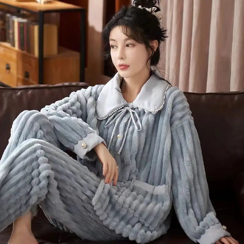 Warm and stylish flannel pyjamas - Nika