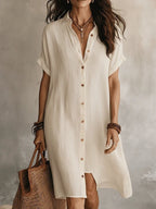 Robe midi unie à manches courtes et boutons