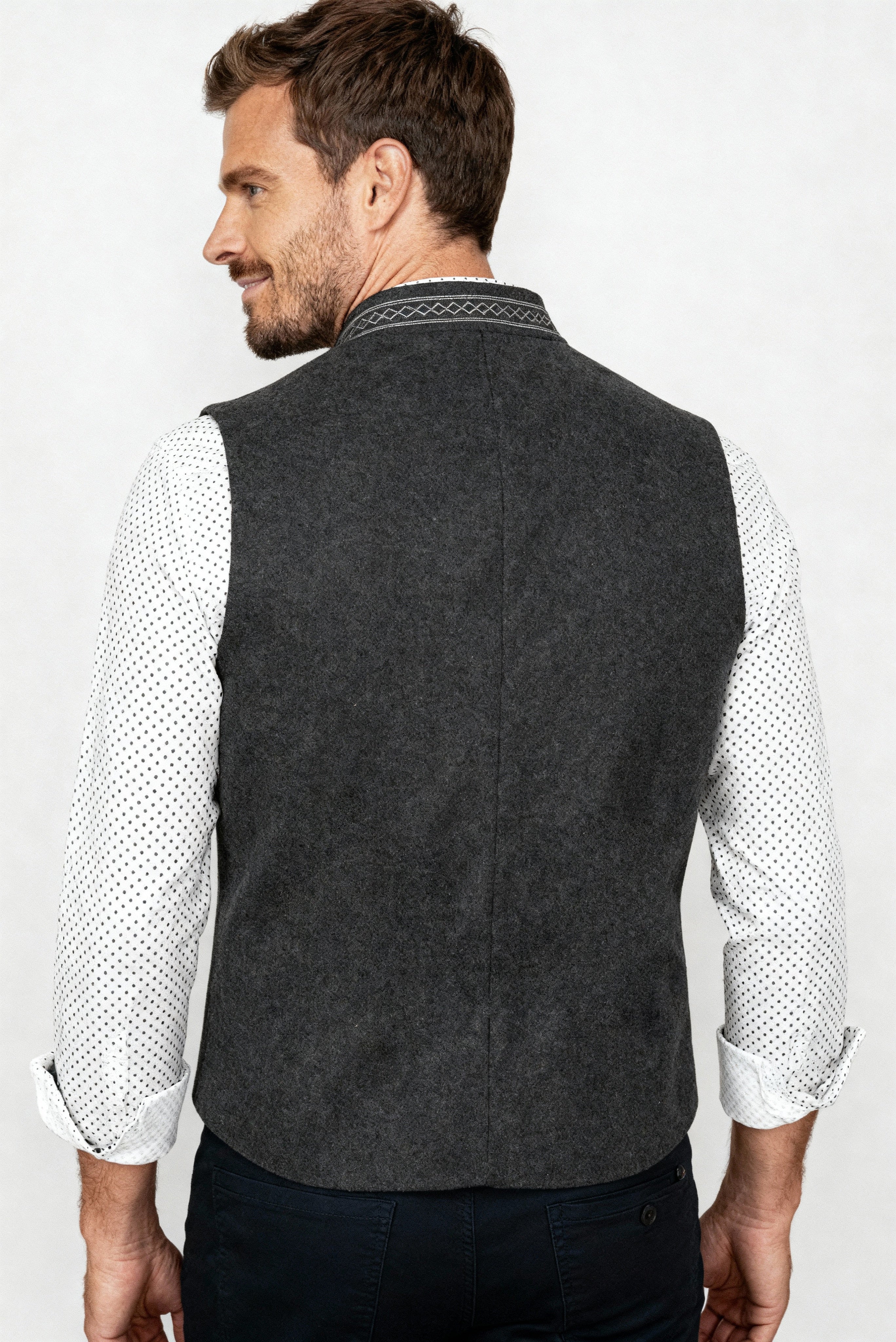 Gilet gris traditionnel élégant pour homme
