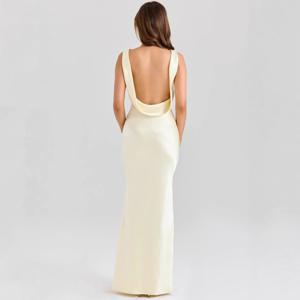 Robe longue satinée à nouer – Jaune clair ou bleu nuit