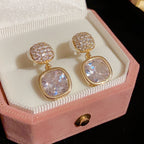 Boucles d'oreilles à tige carrées en zircon