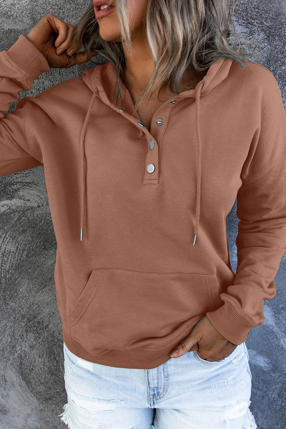 Sweat à capuche basique pour femme, coupe confortable et design sobre