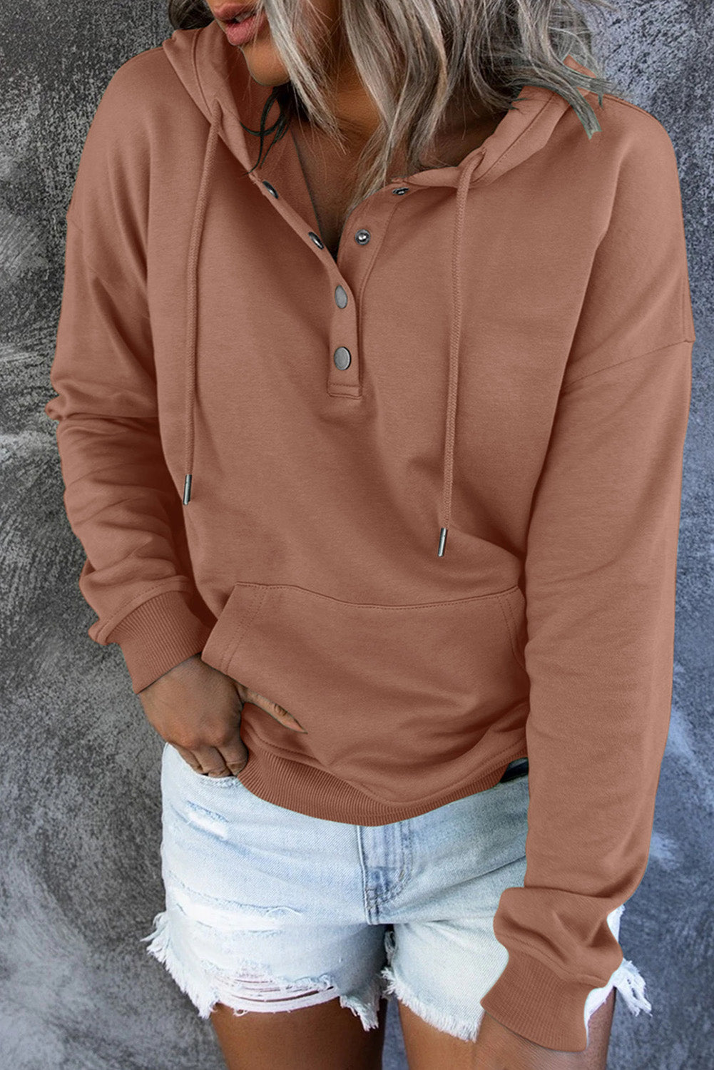 Sweat à capuche basique pour femme, coupe confortable et design sobre