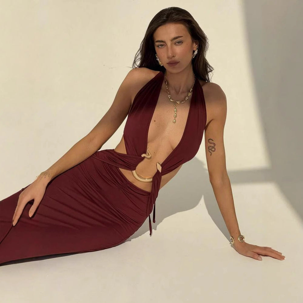 Robe longue décolleté plongeant et dos nu