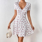 Robe blanche à pois élégante