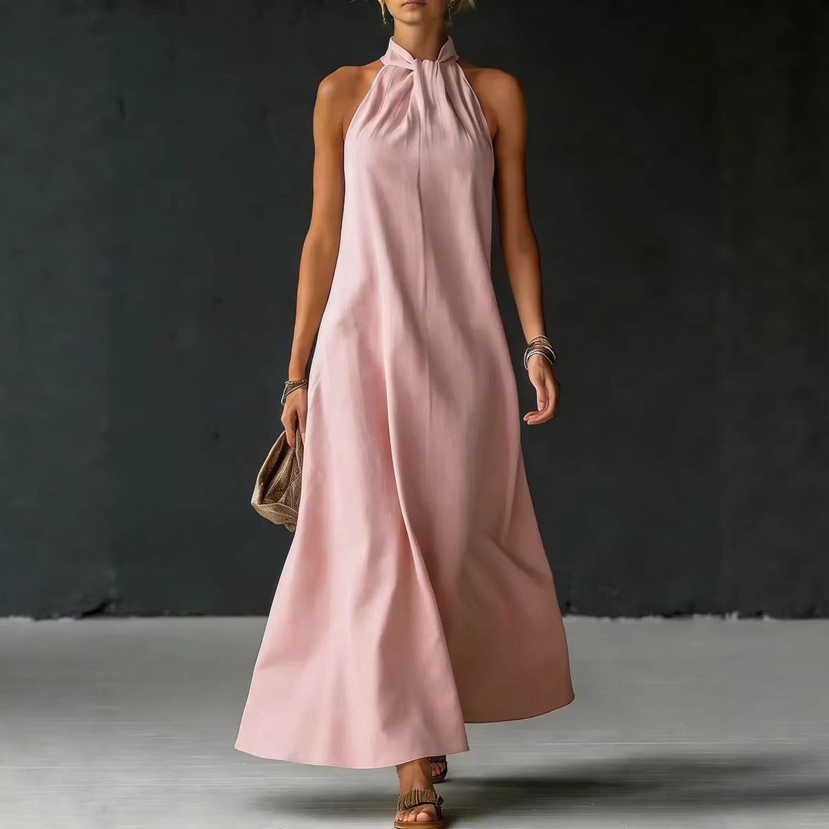 Robe longue sans manches à bretelles croisées