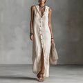 Robe longue sans manches à capuche et patte de boutonnage