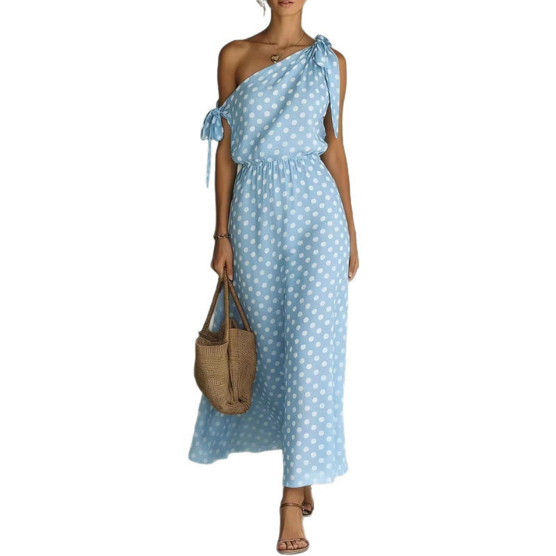 Robe asymétrique à pois imprimée - Élégance moderne