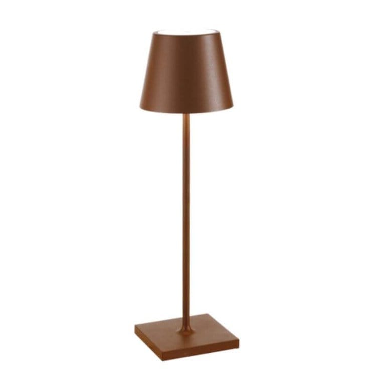 Lampe de table moderne marron avec abat-jour conique, design minimaliste, idéale pour salon ou bureau, éclairage d'intérieur élégant.