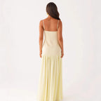 Robe portefeuille jaune sans manches à découpes