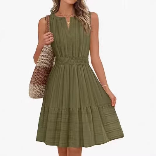 Bohemian pleated linen dress, round neck, fitted waist