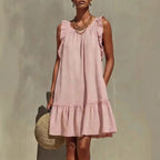 Robe droite sans manches, col rond et volants
